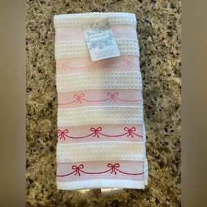 Set of 2 Shabby Chic Bows Pink and Cream Cotton Kitchen Towels